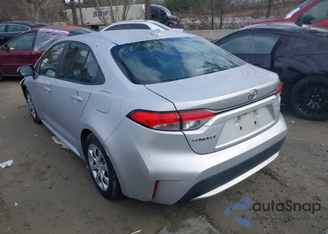 2021 Toyota Corolla Le z USA, uszkodzony, nr VIN 5YFEPMAE2MP222926